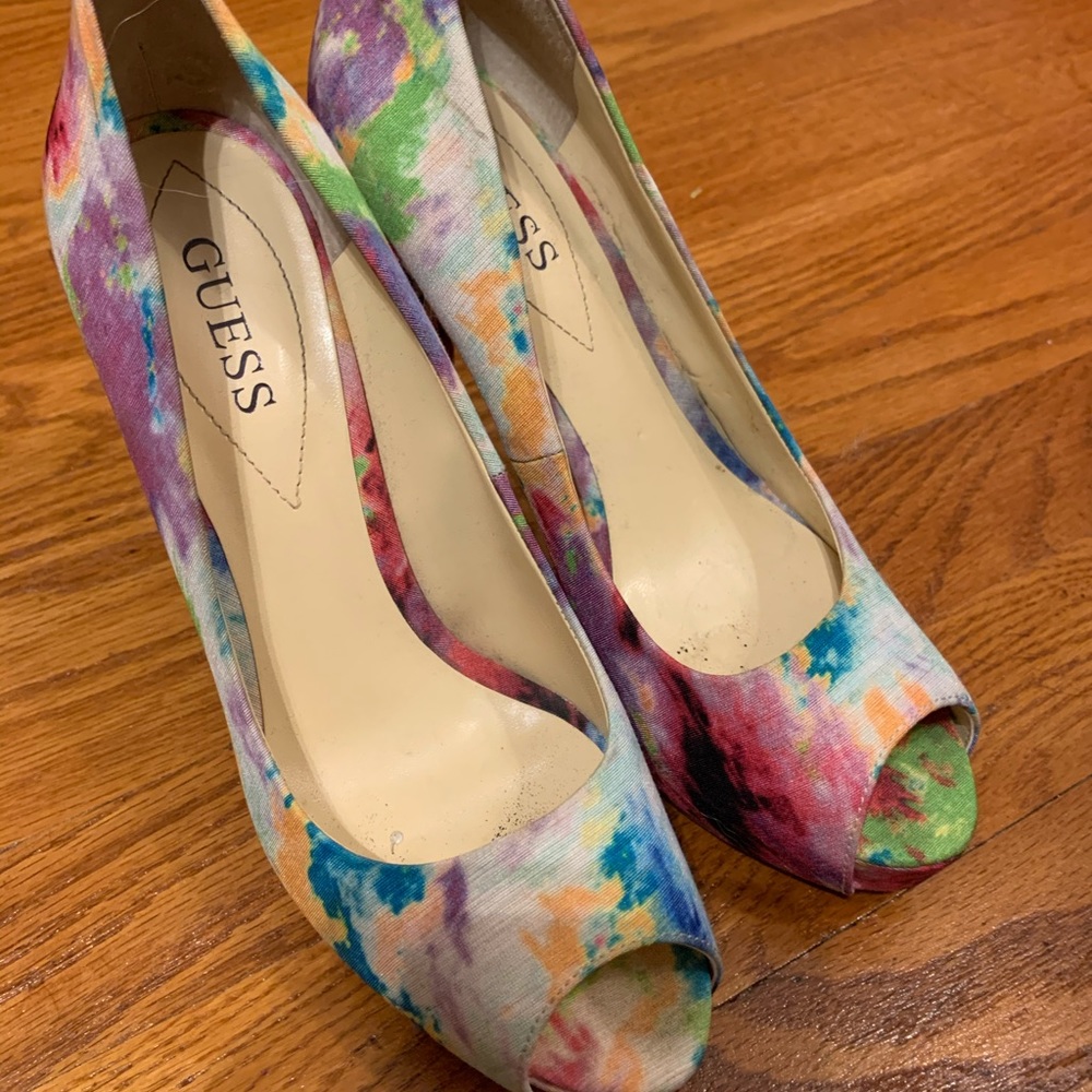 Multi colored Guess heels
